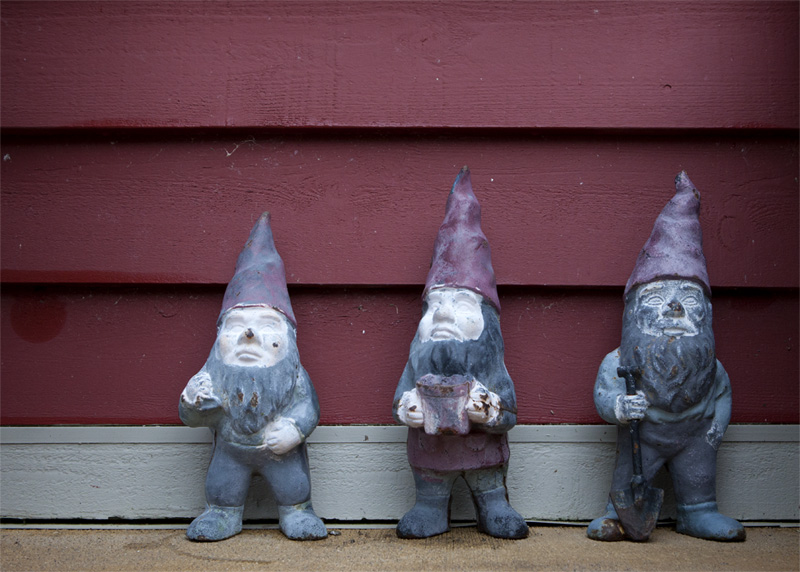 Please avert your eyes while I sneak back into my blog